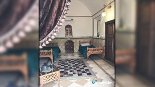 اتاق خوش نشین اقامتگاه بوم گردی خانه سنتی کیان مهریز یزد
